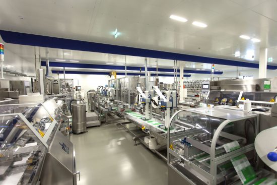 cleanrooms_highcare_ISO7-international-certificate