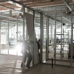 cleanrooms_highcare_01_holle_metalen_wanden