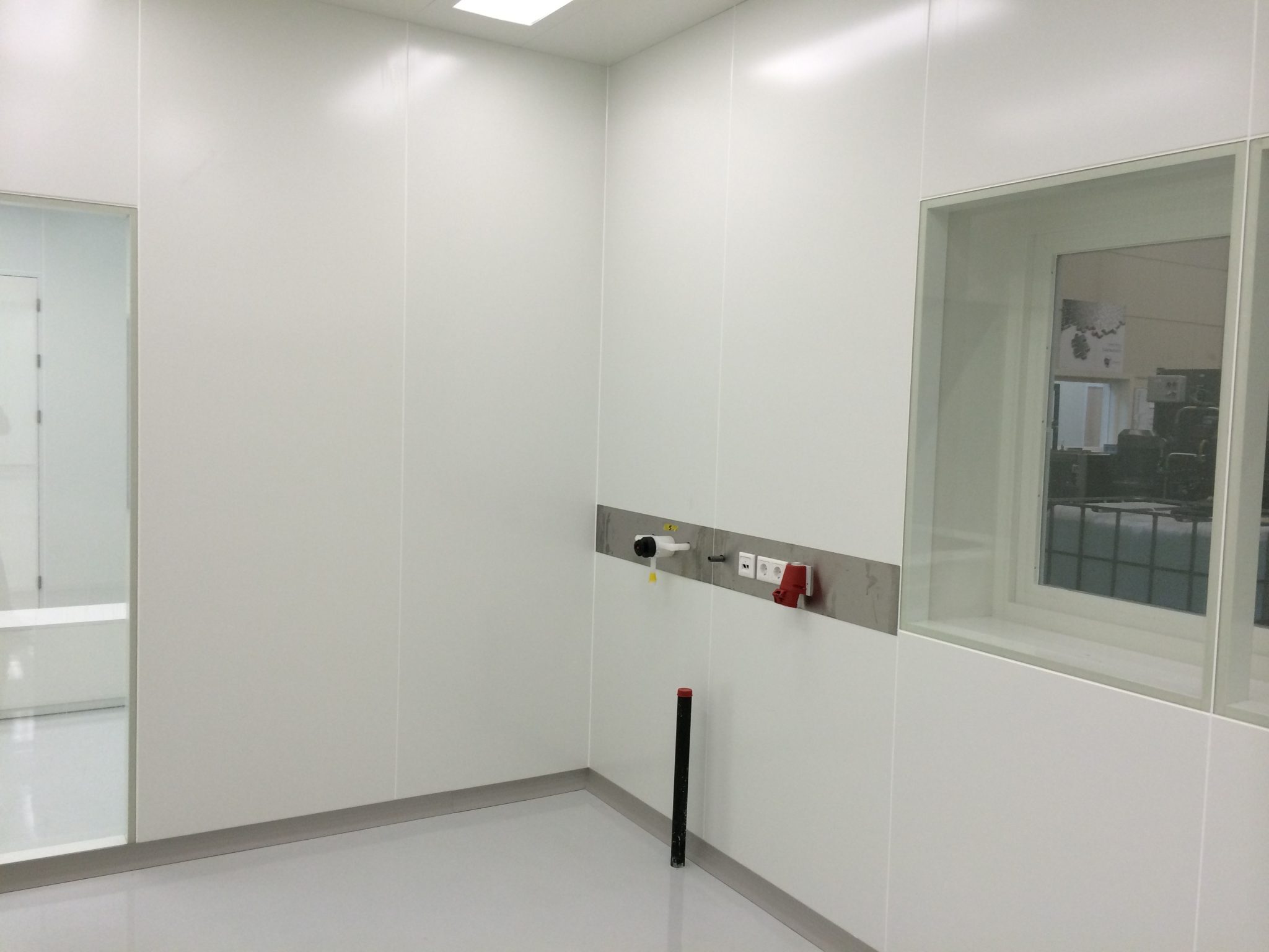 cleanroom kit 03 Highcare Cleanrooms