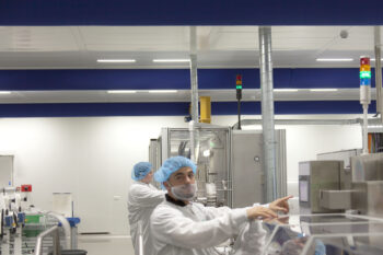 airsocken in cleanrooms4 HIGHCARE